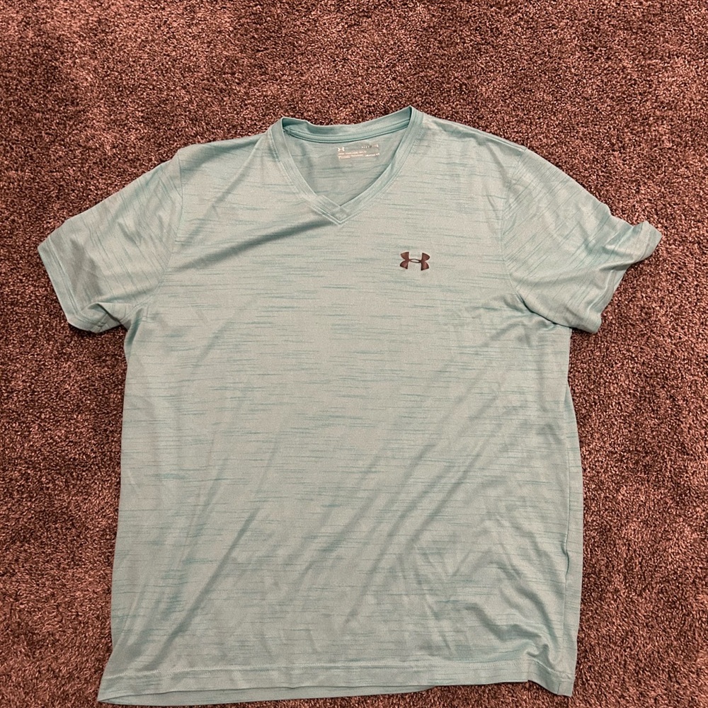Under Armour Men's Aqua V-Neck Tee
